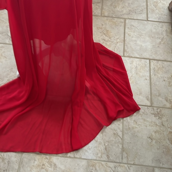 High Low Red Prom dress. Size 3/4 and Perfect - Picture 4 of 5